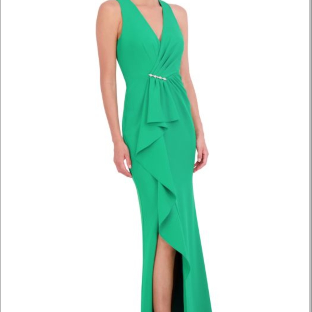 Eliza J Green Asymmetrical Halter Gown Sz 10